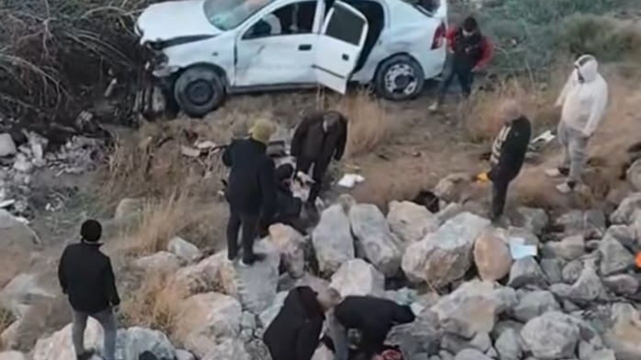 Malatya'da Köprüden Uçan Otomobil: 1 Ölü, 2 Yaralı