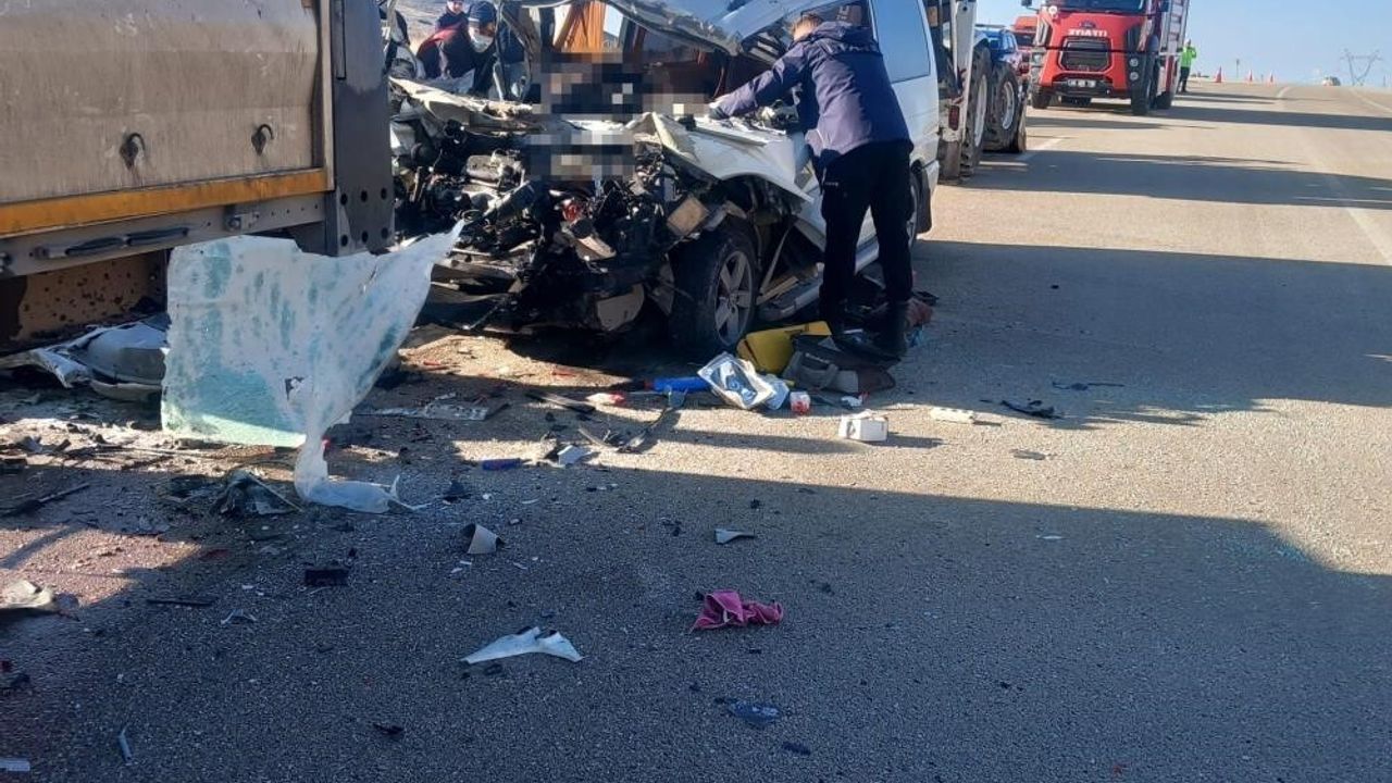 Malatya'daki Trajik Kazada Üç Aile Üyesi Hayatını Kaybetti