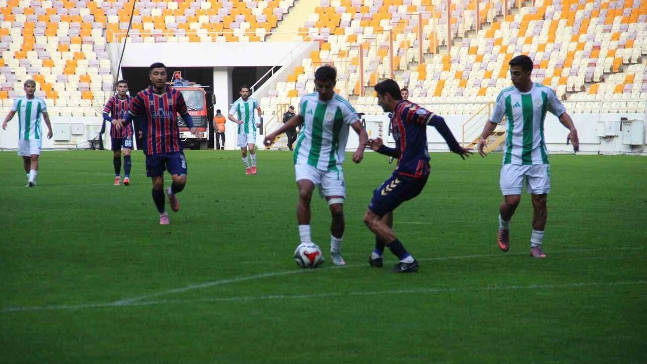 Malatya Yeşilyurtspor, Silifke Belediyespor'u 1-0 Mağlup Etti
