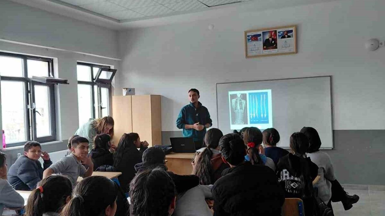 Malazgirt'te Skolyoz Taraması Uygulandı