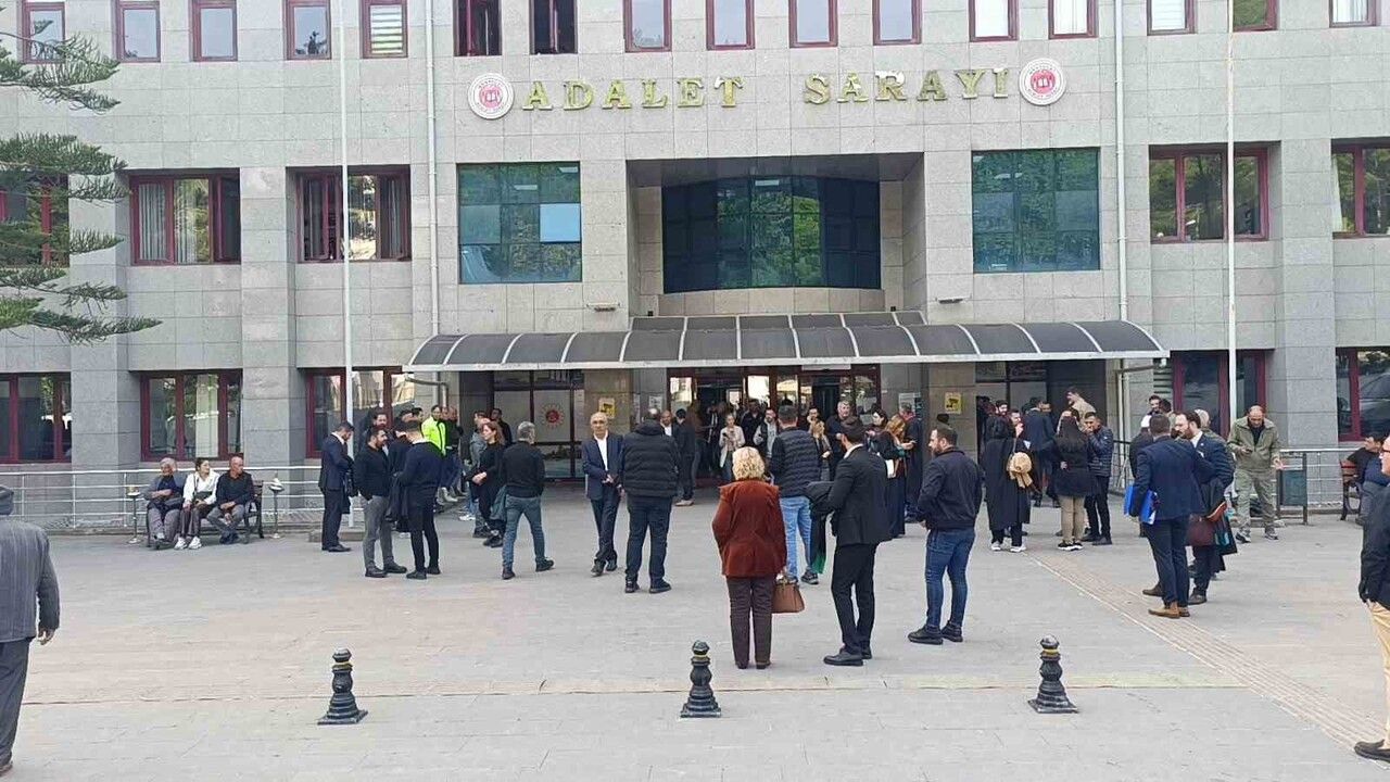 Manavgat Belediyesinde Yolsuzluk ve Rüşvet Soruşturması: Turizmci Zafer Süral'ın İfadesi