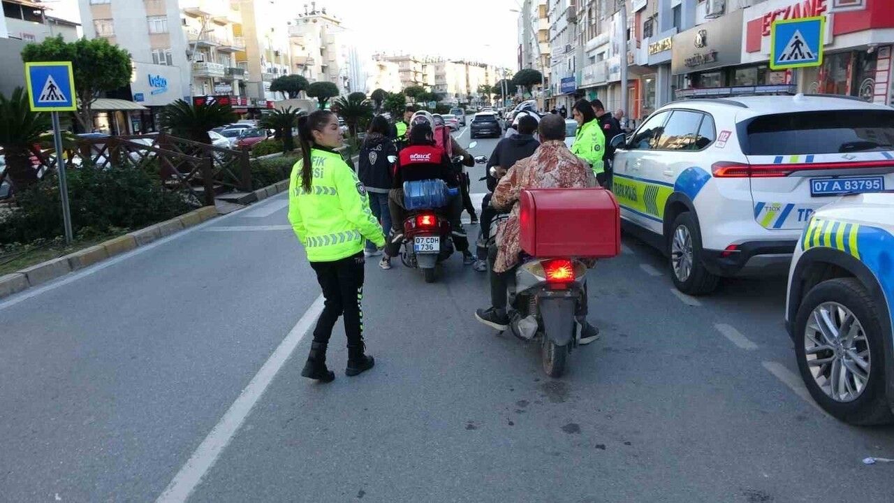 Manavgat'ta Motosiklet Denetimi: 294 Sürücüye 1 Milyon TL Ceza