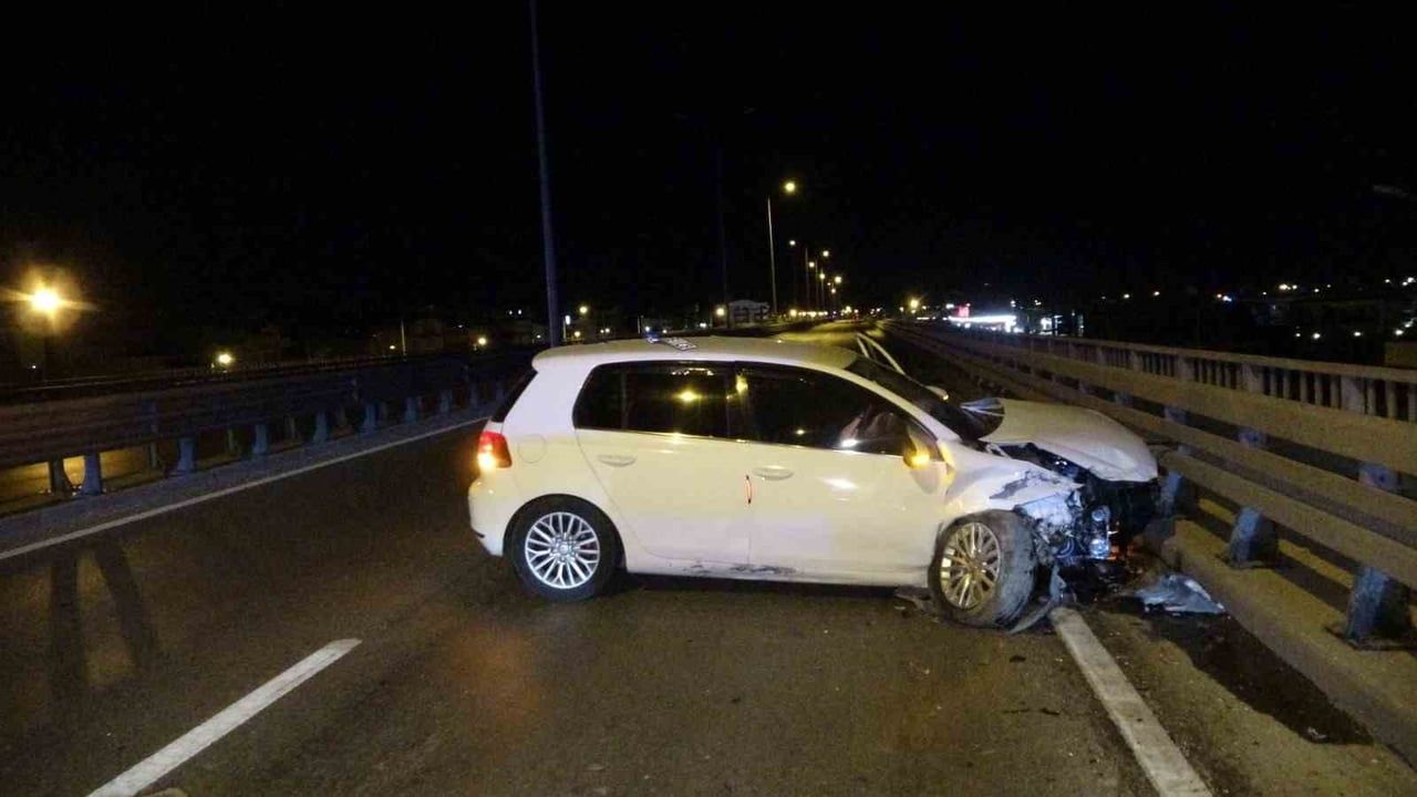 Manavgat'ta Otomobil Kazası: İki Yaralı