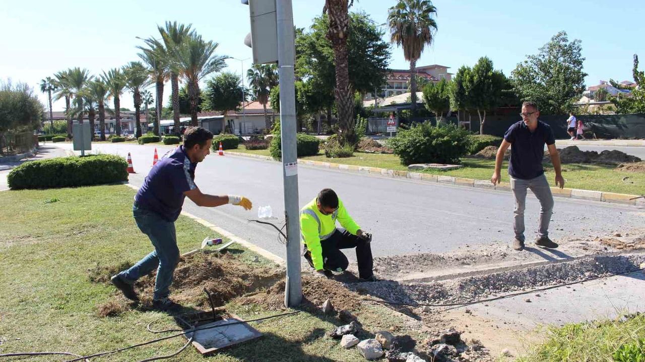 Manavgat'ta Sinyalizasyon Altyapısı Yenileniyor