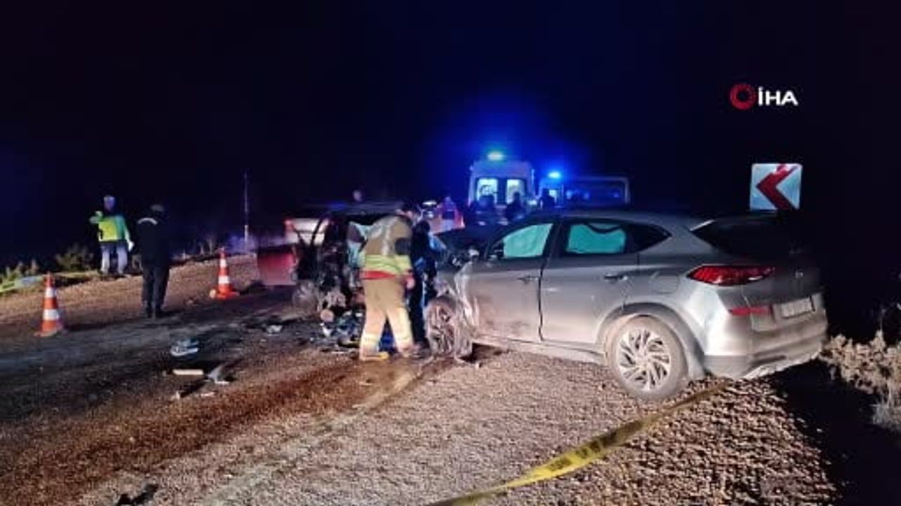 Manisa'da Feci Trafik Kazası: Üç Kişi Hayatını Kaybetti