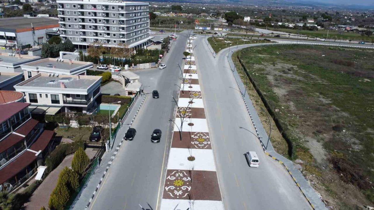 Manisa'da Su Tasarrufunu Artıran Kurakçıl Peyzaj Uygulamaları