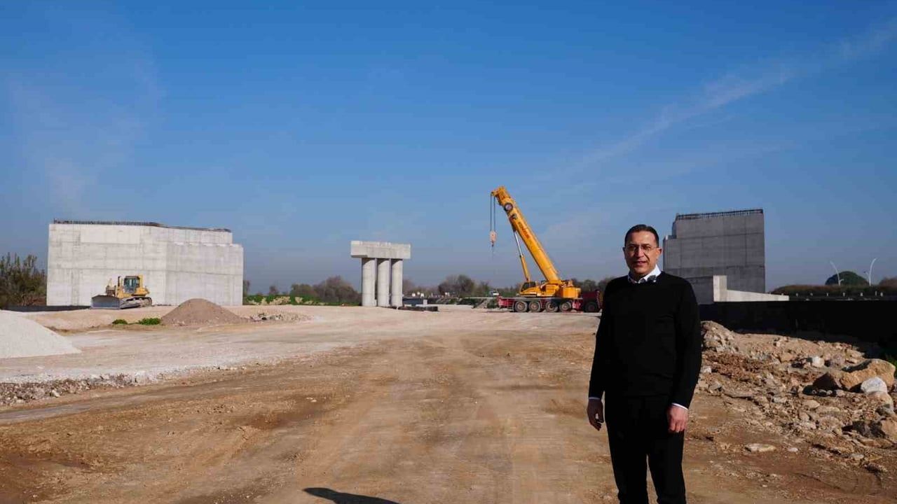 Manisa Gediz Kavşağı'nda Çalışmalar Devam Ediyor