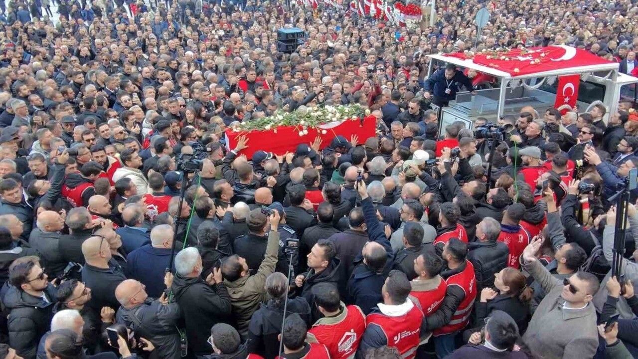 Manisa’nın İlk Kadın Başkanı Gülşah Durbay'a Veda