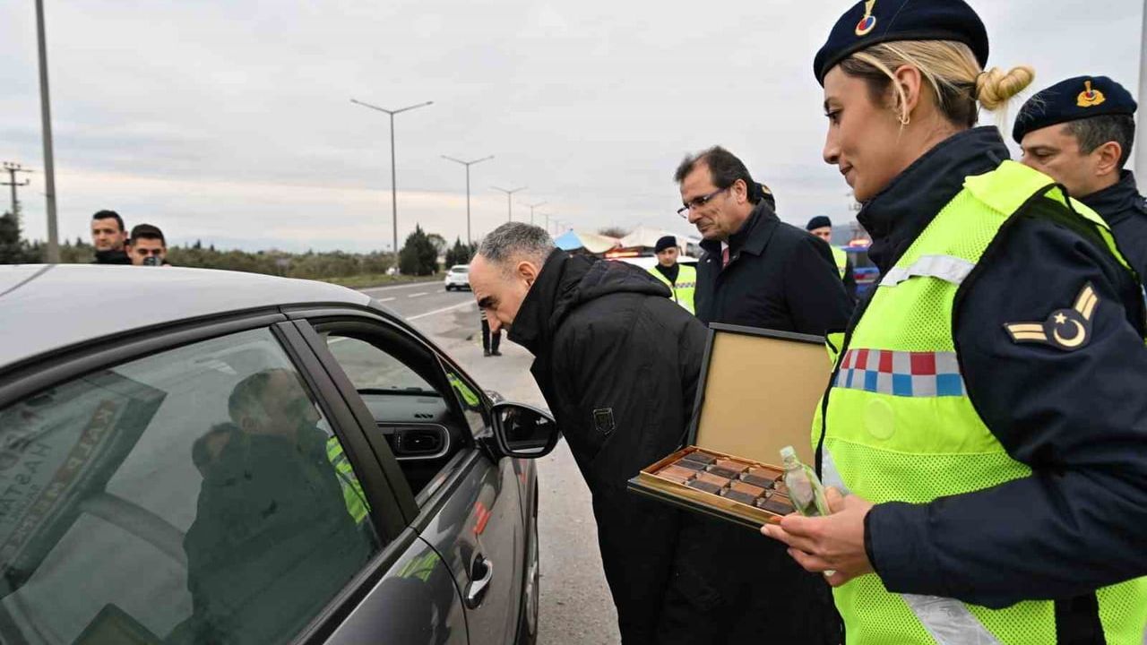 Manisa Valisi Özkan'dan Yılbaşı Güvenlik Denetimi