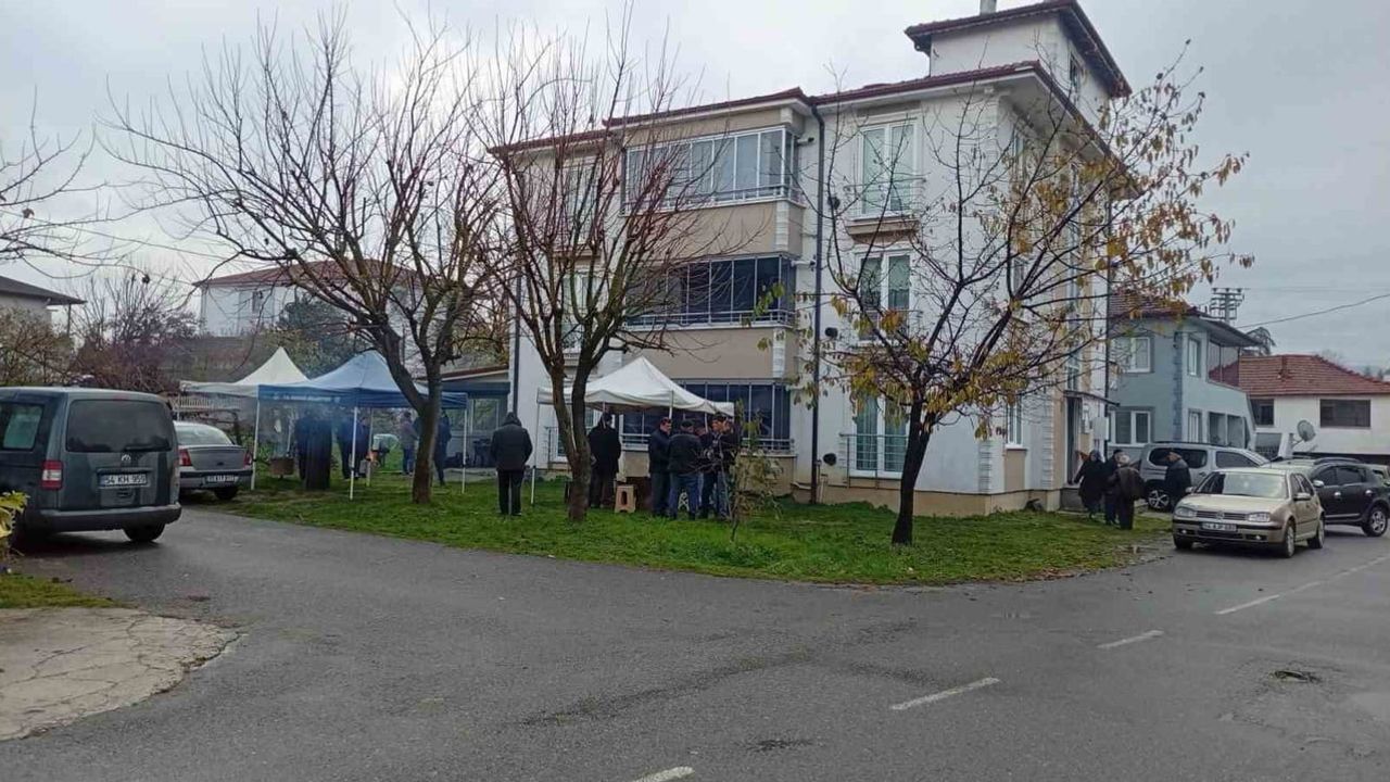 Mekke'de Ring Otobüsünün Çarptığı Türk Umreci İçin Taziye Çadırı Kuruldu