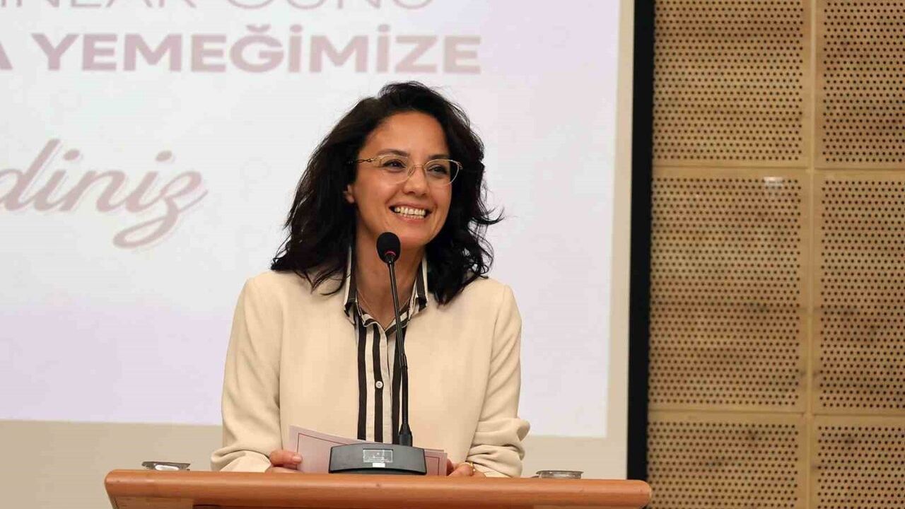 Menteşe Belediyesi'nden Kadın Çalışanlara Destek: Doğum İzni 6 Aya Çıkıyor