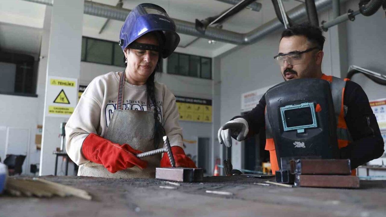 MERCEK’te Çelik Kaynak Ustaları Yetişiyor