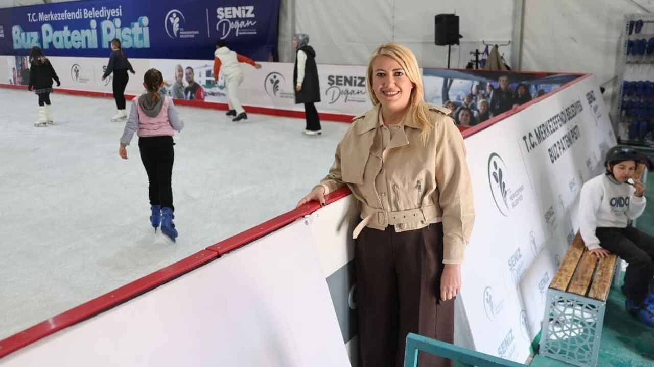 Merkezefendi'de Buz Pateni Pisti Hizmete Girdi