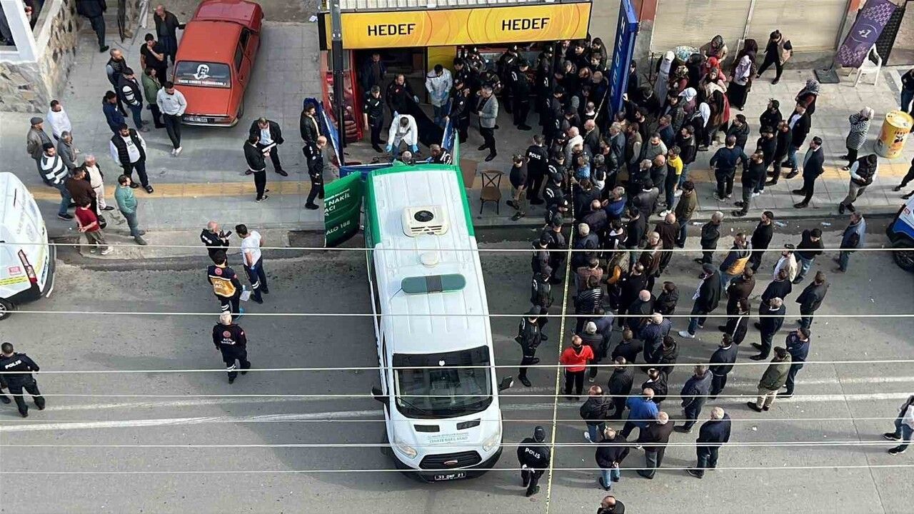 Mersin'de 3 Kişiyi Öldüren Şahıs Bacağından Vurularak Yakalandı