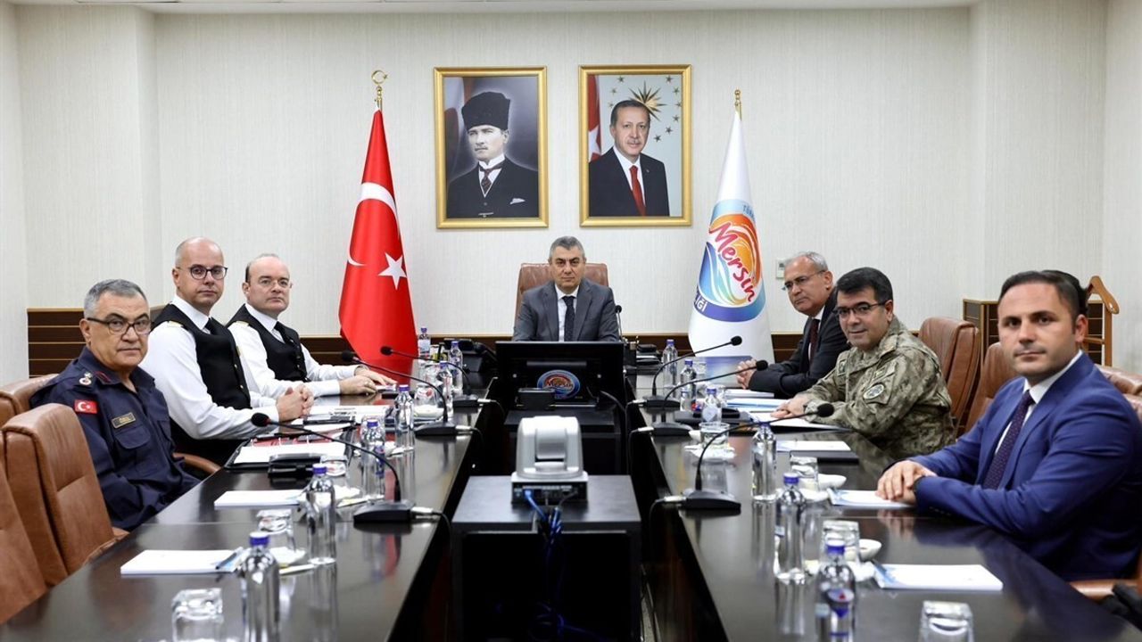 Mersin'de 823 Aranan Kişi Yakalandı