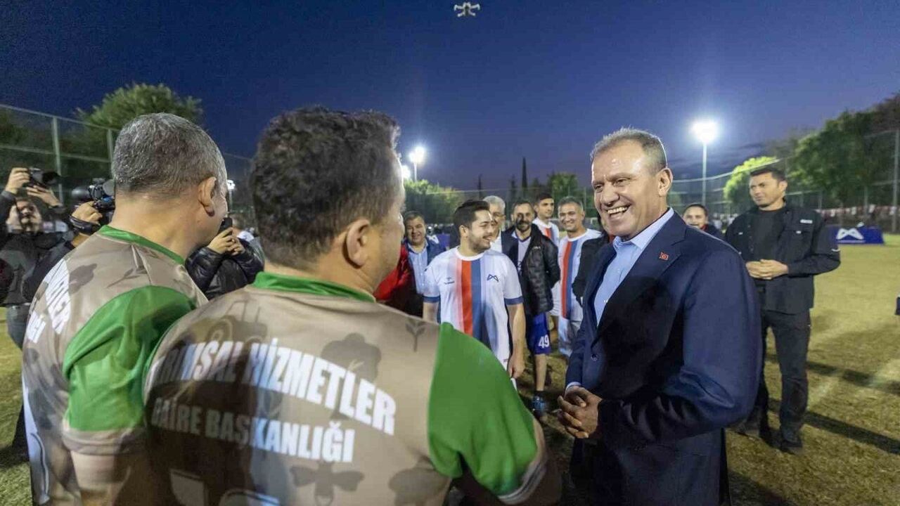 Mersin'de Futbol Turnuvası Heyecanı