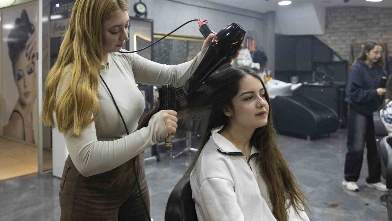 Mersin'de Kadınlar MERCEK ile Mesleki Eğitim Alıyor