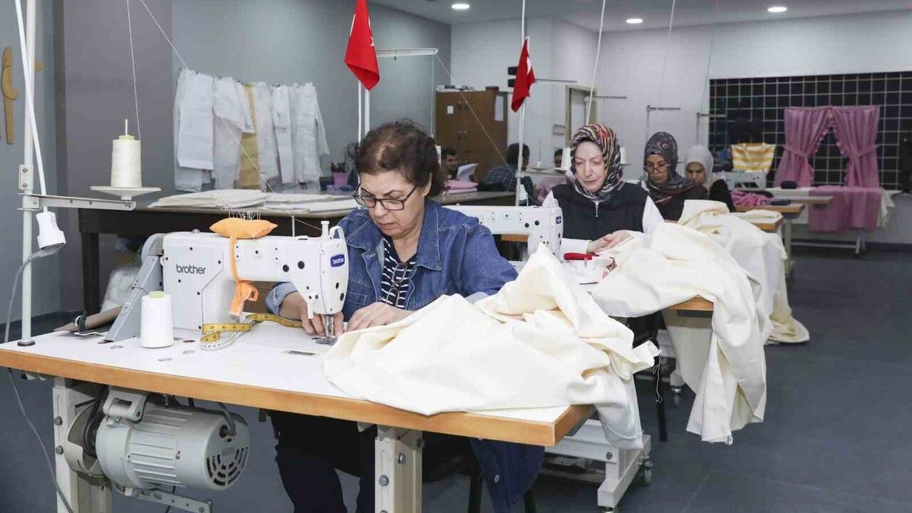 Mersin'de Özel Birey Anneleri için Dikiş Kursu: Sosyalizasyon ve Üretkenlik