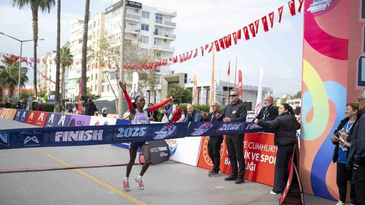 Mersin'de Rekorlarla Dolu 7. Uluslararası Maraton