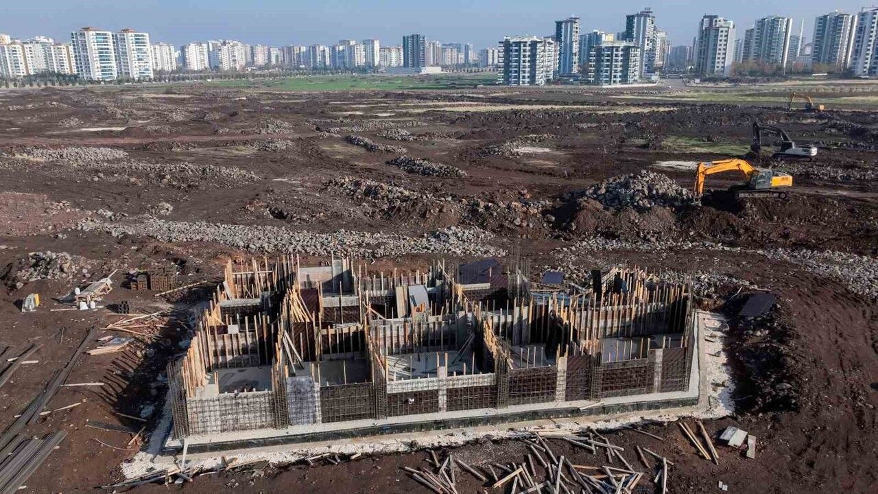 Mezopotamya Kent Parkı'nda Çalışmalar Hızla İlerliyor