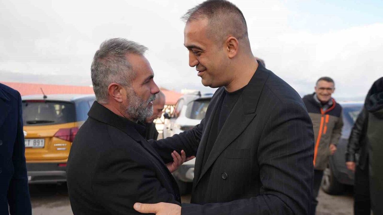 MHP İl Başkanı Yurdagül, Ülkü Ocakları ile Bir Araya Geldi