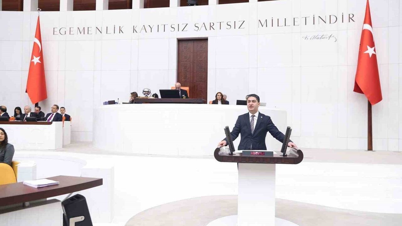 MHP'li İsmail Özdemir'den Yunanistan'a Sert Uyarı