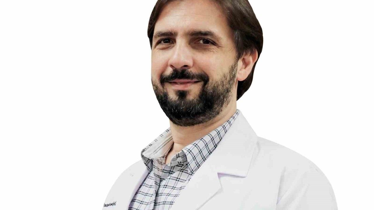 Mide Ağrısı Neden Kalp Krizi Belirtisi Olabilir?