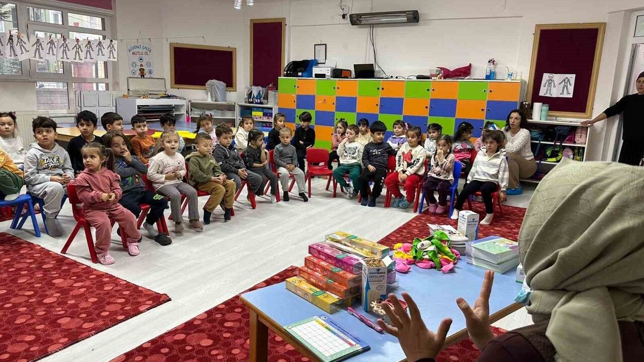 Minik Öğrencilere Ağız ve Diş Sağlığı Taraması