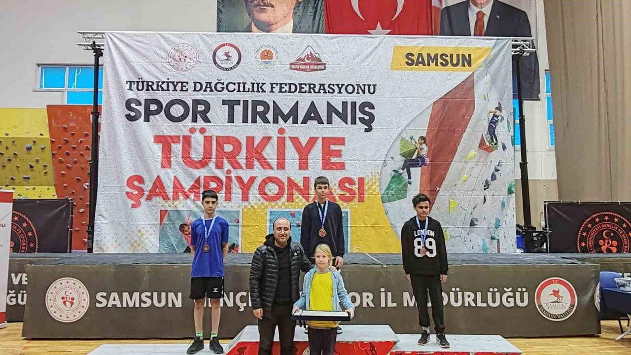 Minik Sporcular, Türkiye Kupası'nda Şampiyonluk İçin Yarıştı