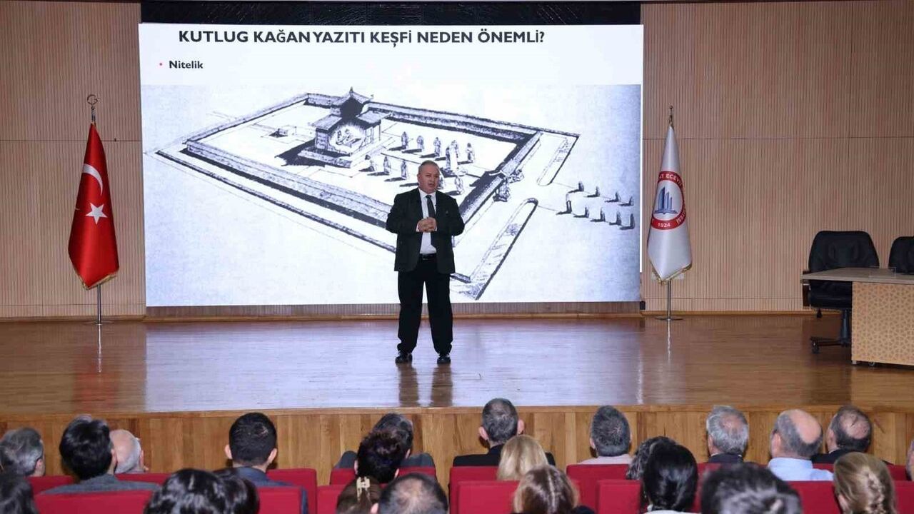 Moğolistan'daki Türk Kültür Varlıkları Konferansı
