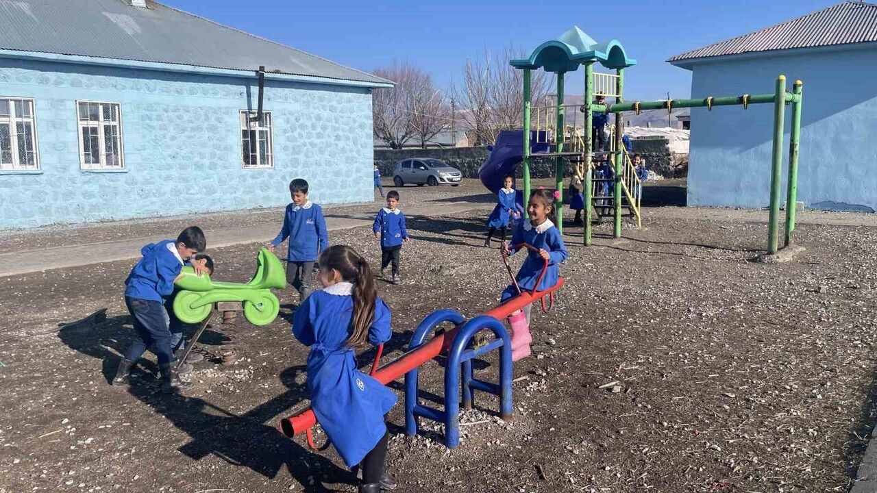 Mollabaki İlkokulu'ndan Yapay Zeka ile Yerli Malı Haftası Etkinliği