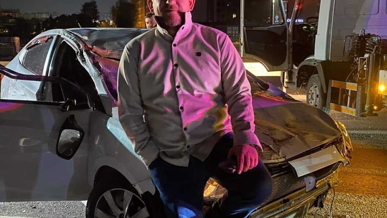 Mudanya'da Kazadan Sağ Salim Kurtulan Sürücü Poz Verdi