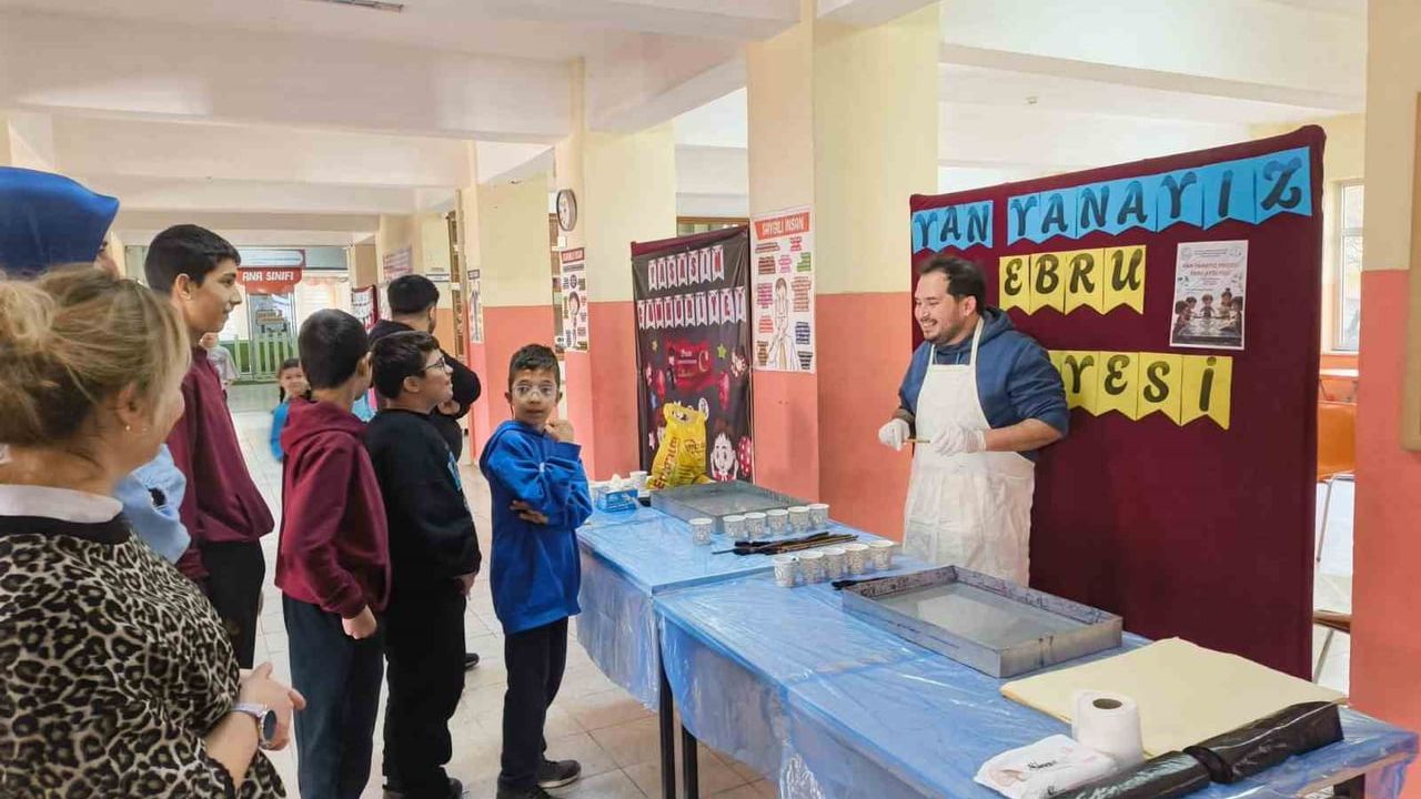 Muğla'da Ebru Sanatıyla Tanışma Atölyesi