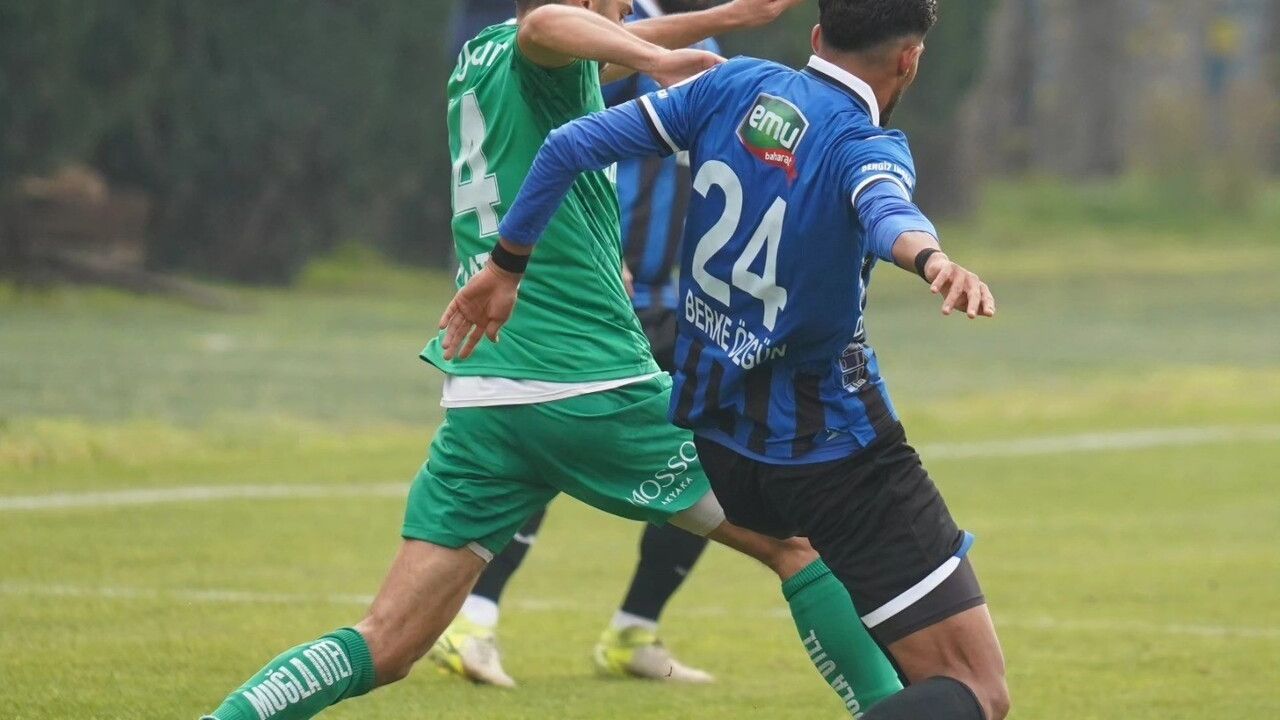 Muğlaspor Zirveye Yerleşti