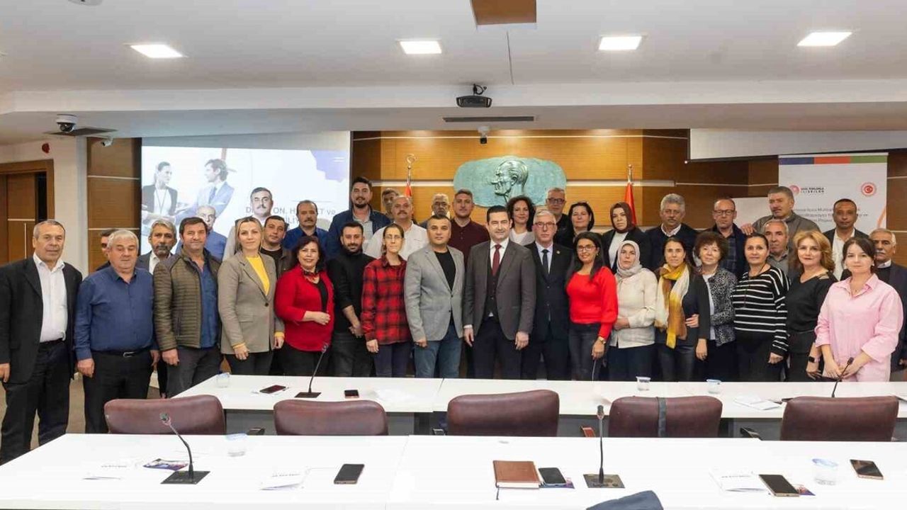 Muhtarlar Akademisi: Yerel Yönetimlerde Eğitim Dönemi