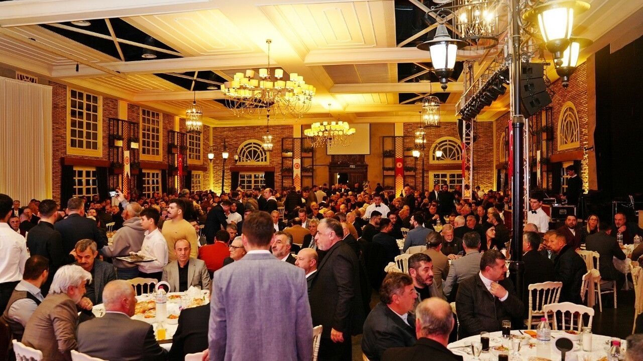 Murat Baybatur'dan Manisa'da Kardeşlik Vurgusu