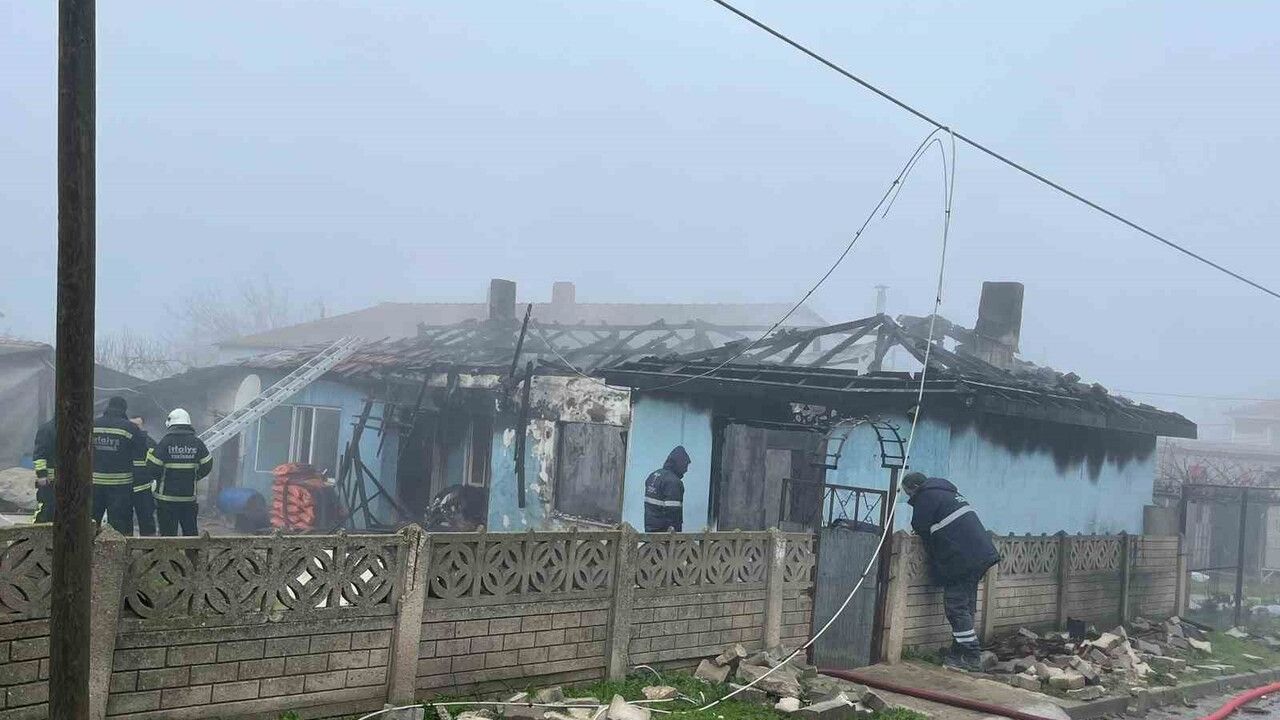 Muratlı’da Yangın: 1 Kişi Dumandan Etkilendi