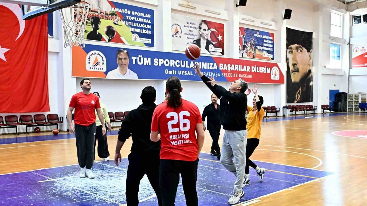 Muratpaşa Belediyesi Amatör Spora 1.5 Milyon TL Destek Sağlıyor