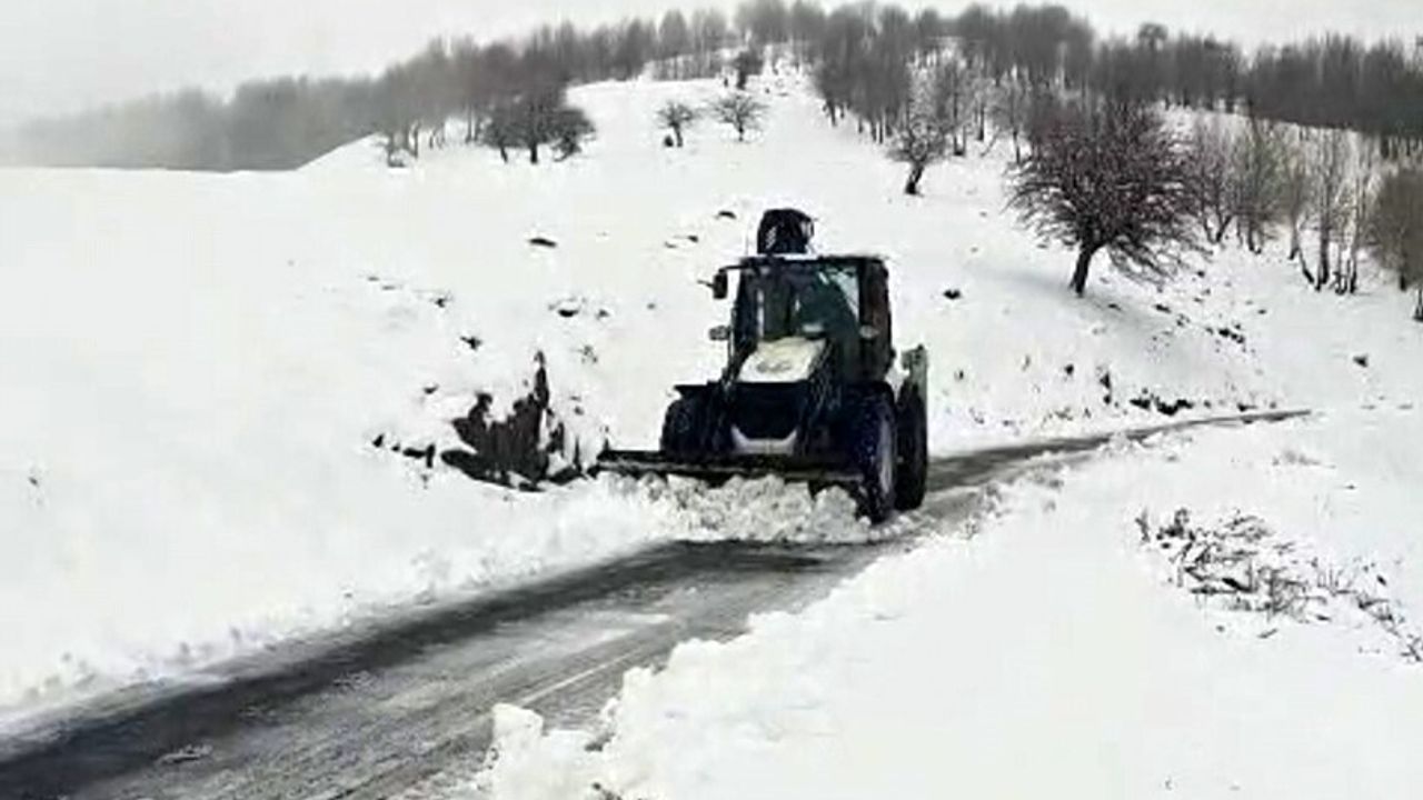 Muş’ta Kar nedeniyle Kapanan 26 Yerleşim Yeri Ulaşima Açıldı