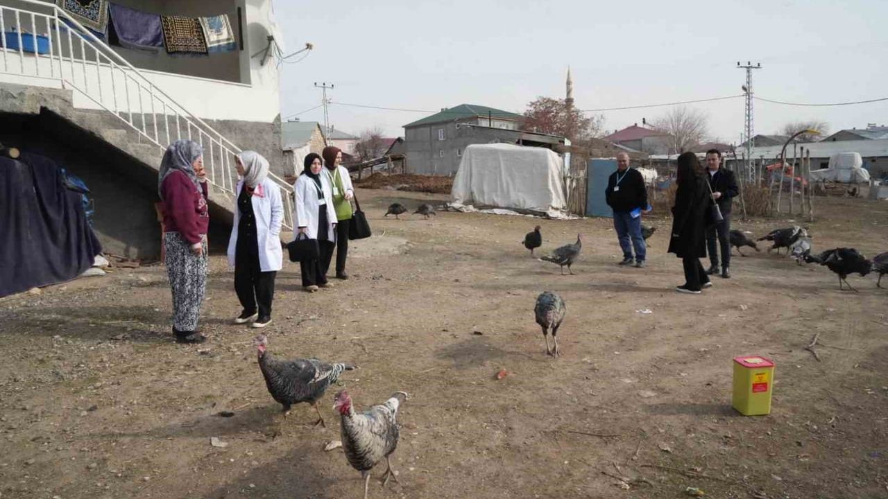 Muş'ta Mobil Sağlık Ekiplerinden Kırsal Destek