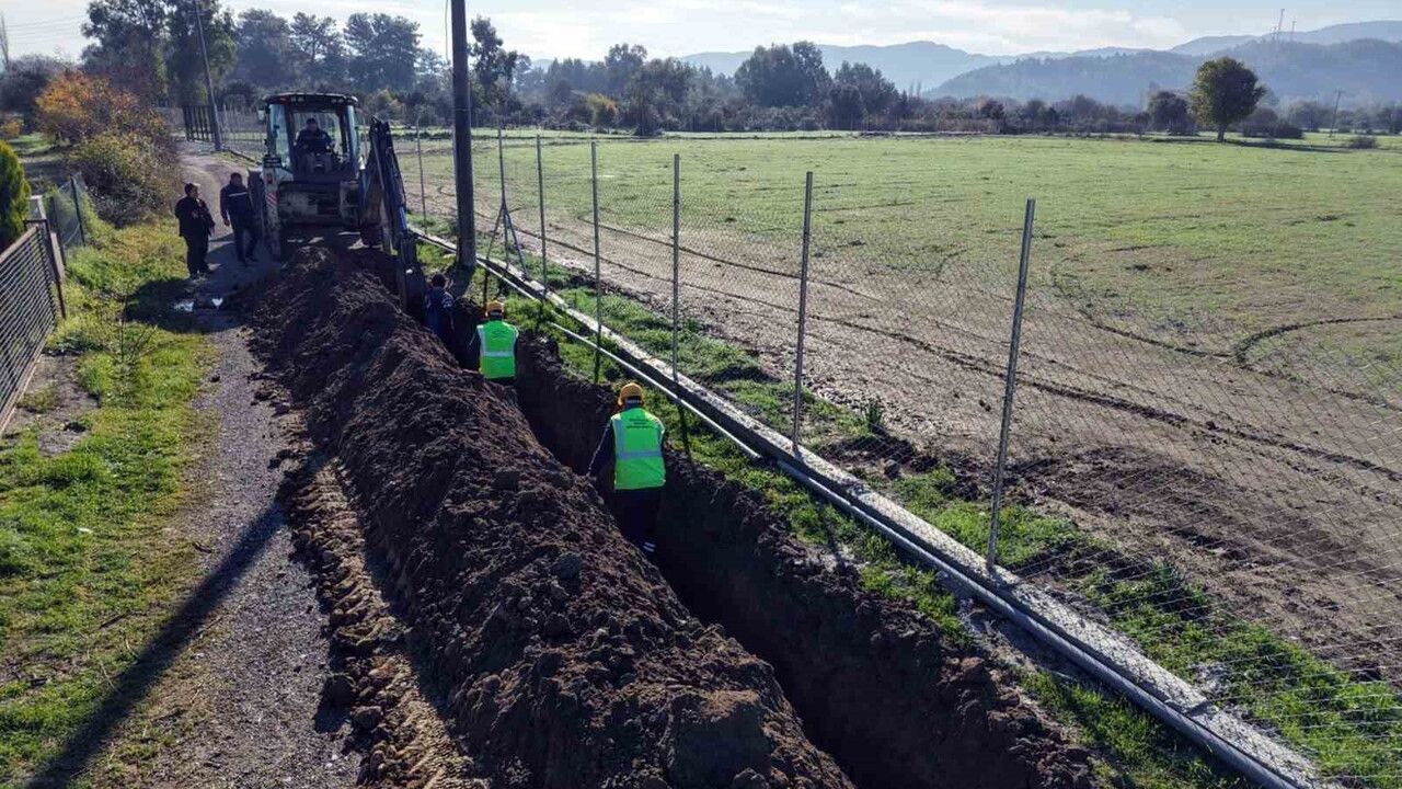 MUSKİ, Karabörtlen Mahallesi'nde İçme Suyu Hatlarını Kamusal Alana Taşıyor