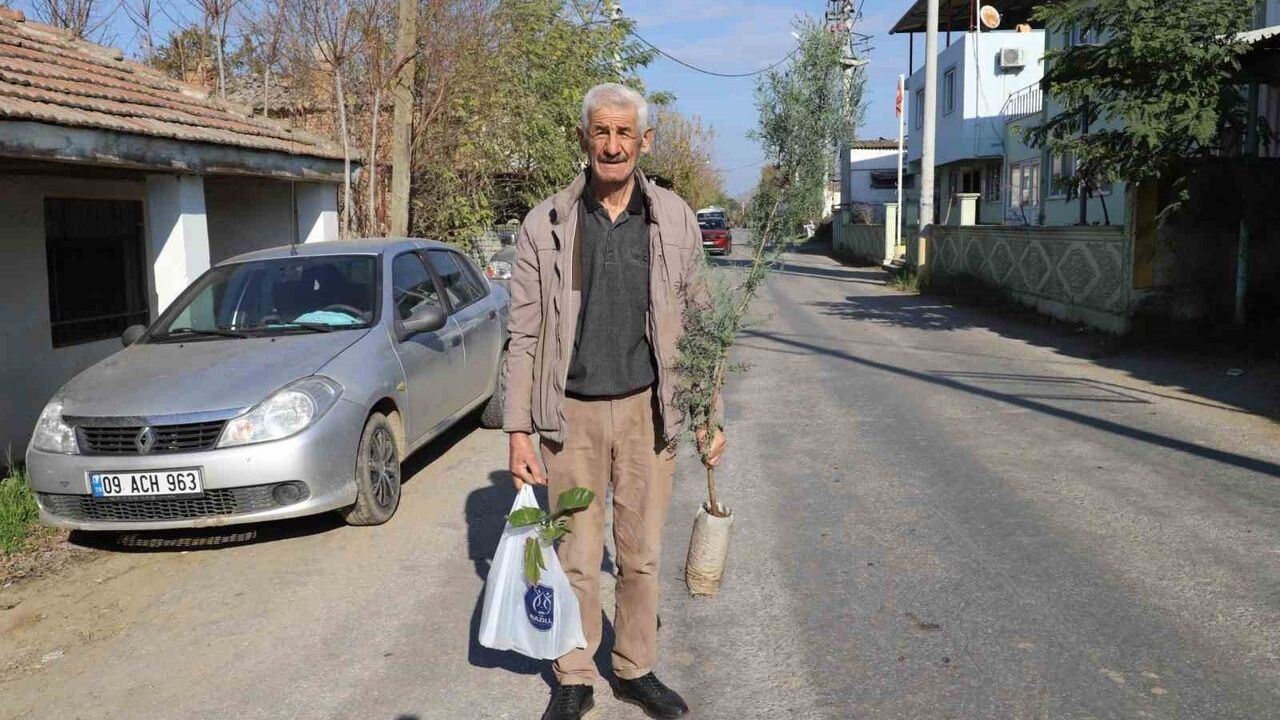 Nazilli Belediyesi 5 Bin Ağaç Fidanı Dağıttı