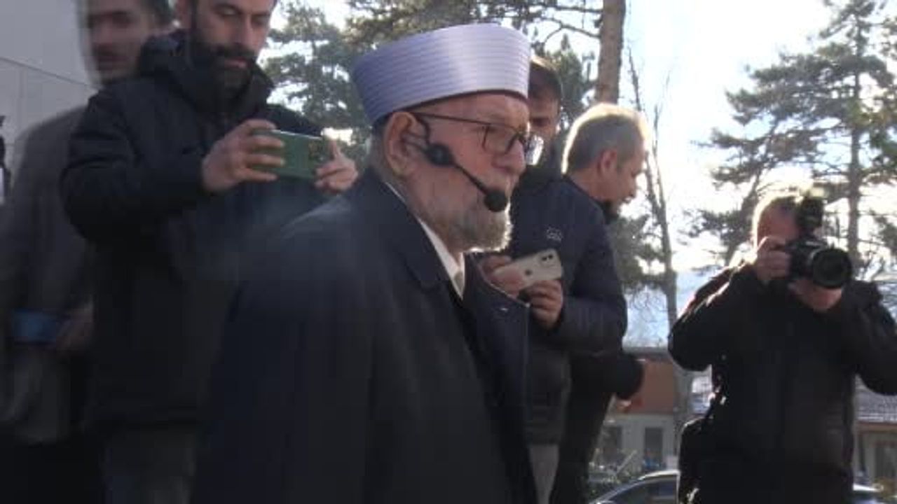 Necmettin Nursaçan'ın Eşi Pakize Nursaçan Hayatını Kaybetti