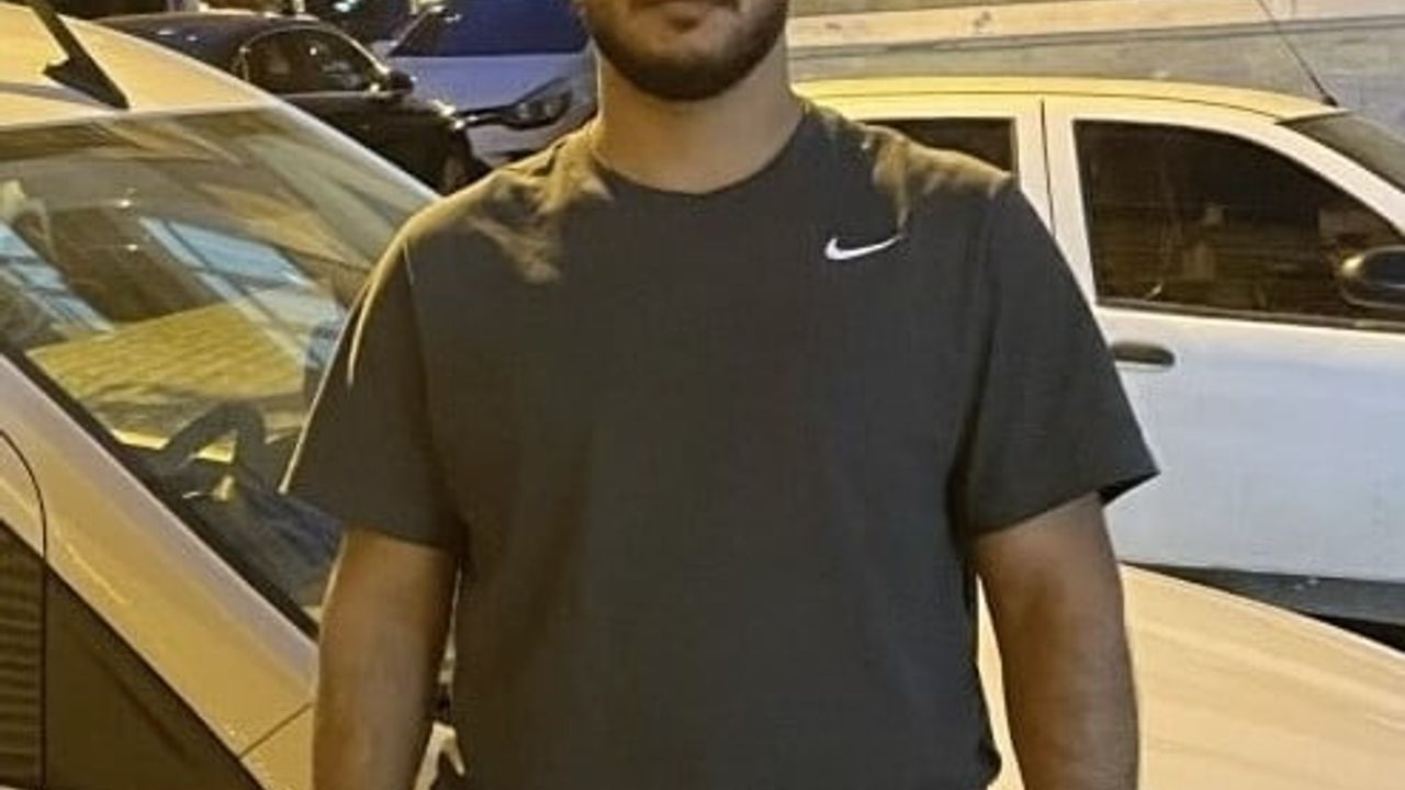 Nehrin Derinliklerinde Kayıp: Anne Umutla Bekliyor