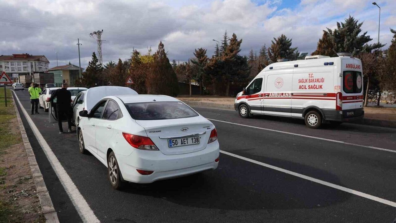 Nevşehir’de Zincirleme Trafik Kazası: 2 Yaralı