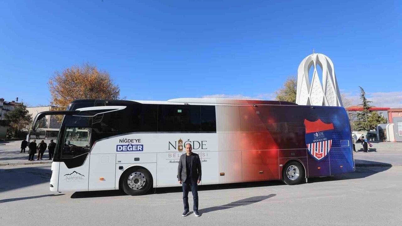 Niğde Belediyesi 20 Milyon TL Değerinde Yeni Otobüs Satın Aldı
