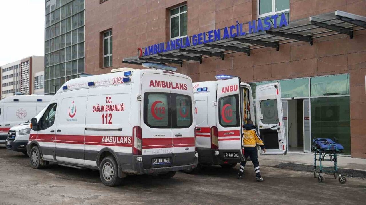 Niğde'de Tavuk Döner Tüketen 7 Çocuk Hastaneye Başvurdu