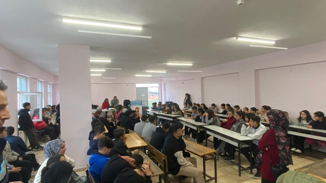 Öğrencilere Su Ürünleri Eğitimi Verildi