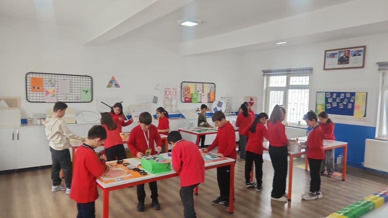 Okul Dışı Öğrenme Ortamları Projesi Eğitimde Yenilikler Sunuyor