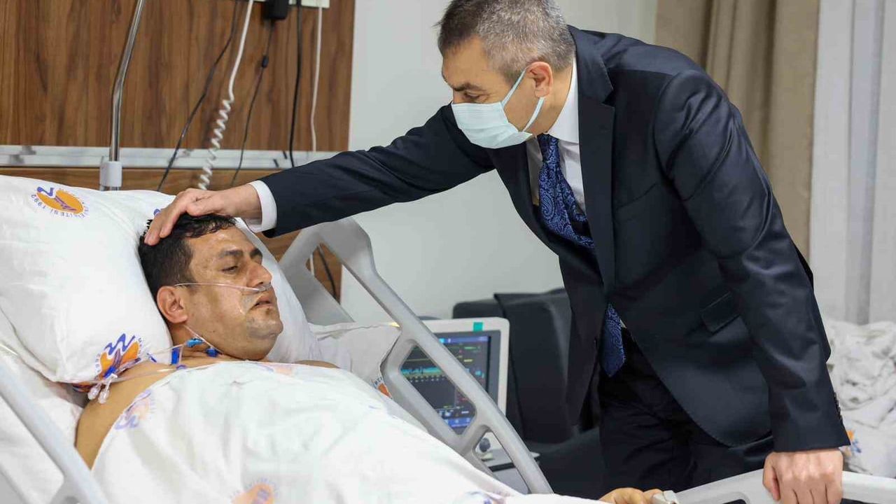 Okul Müdürü Vuruldu: Ameliyatı Başarılı Geçti